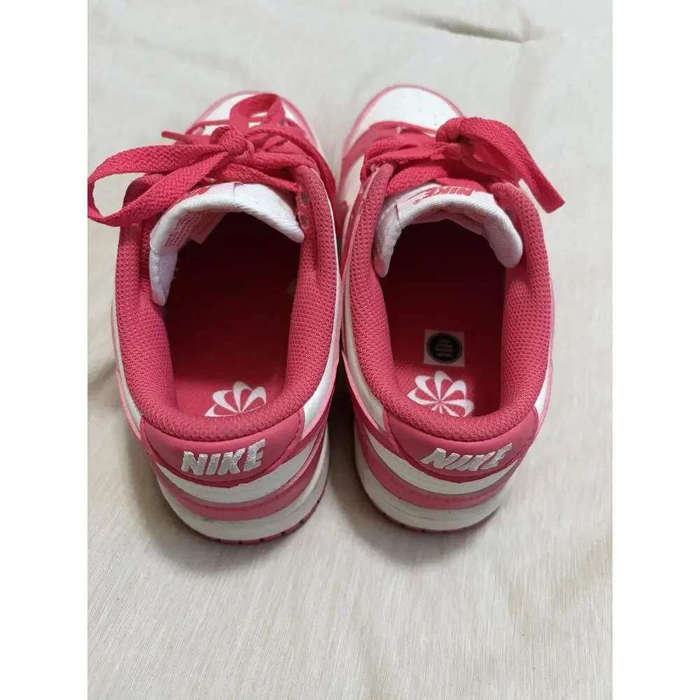 Nike pink white